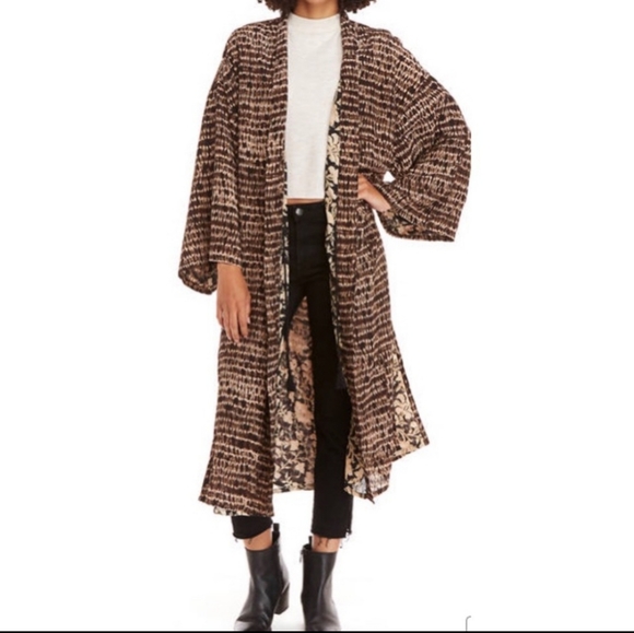 Free People Reversible Luxe Rumi Relaxed Cut Midi Kimono LAST ONE Size Small NWT - Picture 9 of 15
